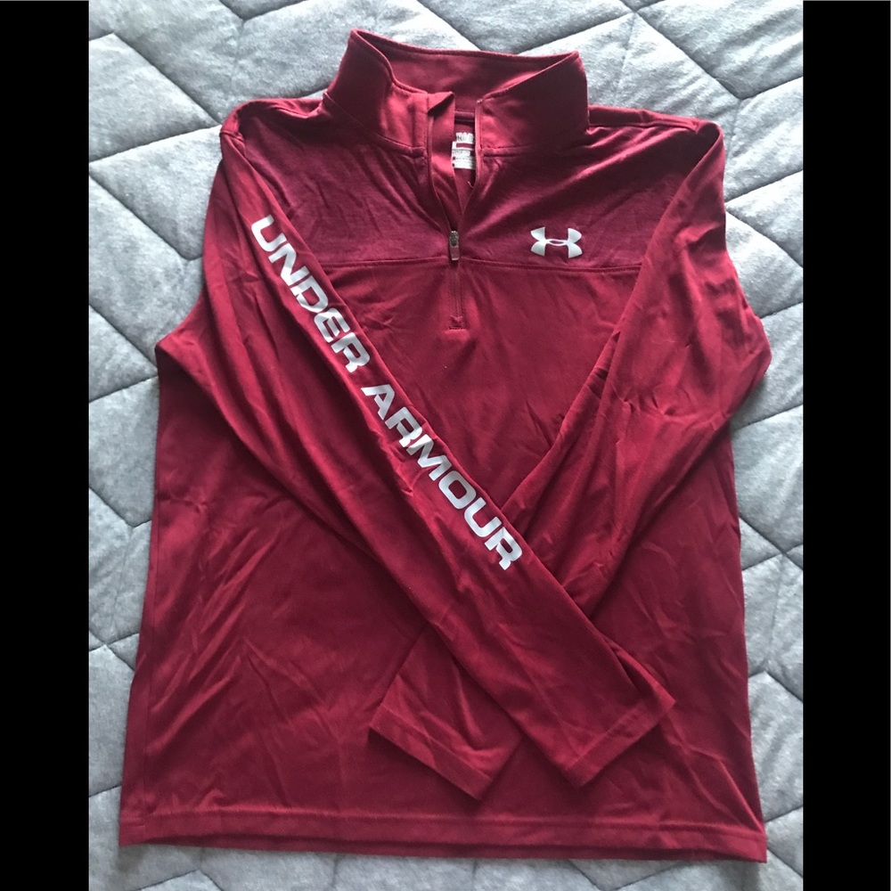 Under Armor 1/2 zip pullover Youth L